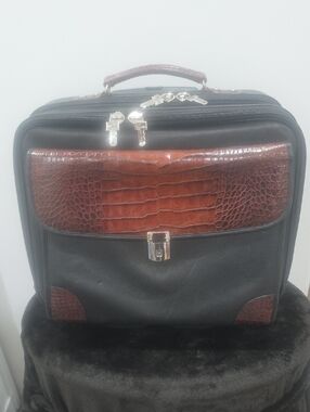 Jack Georges Venezia Veronica Black & Brown Executive Leather Rolling Briefcase